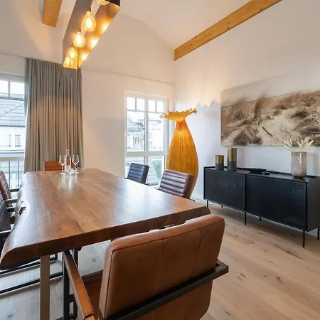 Beatrice Penthouse Beachloft *