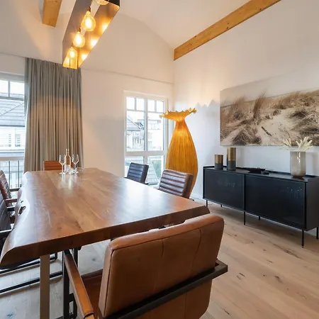 Beatrice Penthouse Beachloft *