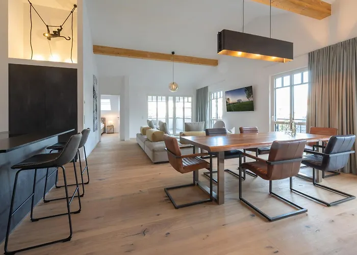 Beatrice Penthouse Beachloft * 宾茨